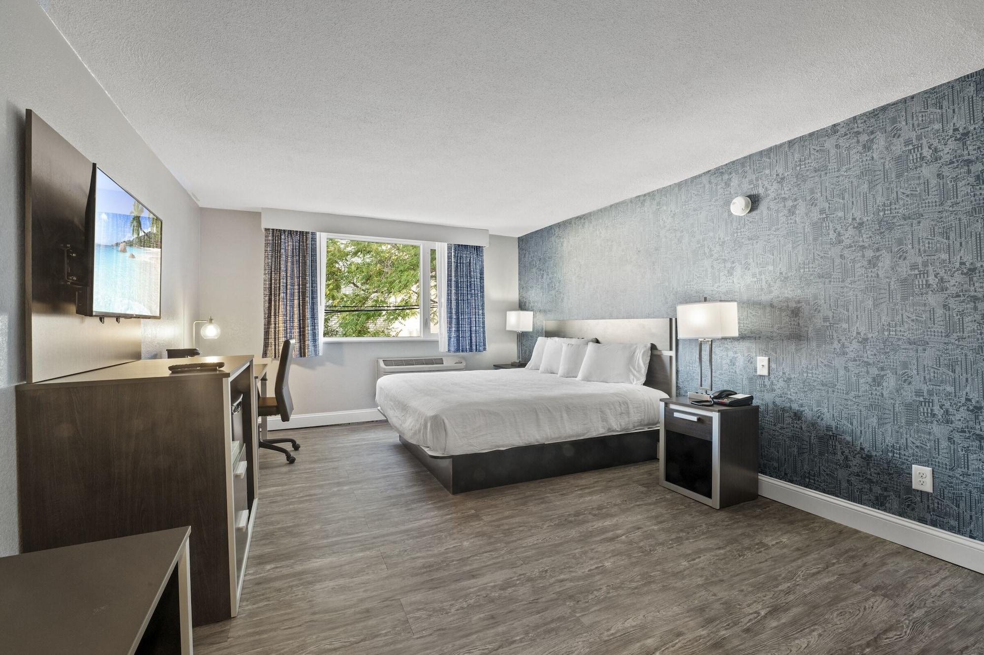 Super 8 By Wyndham Watertown/Cambridge/Boston Area Hotel Eksteriør billede